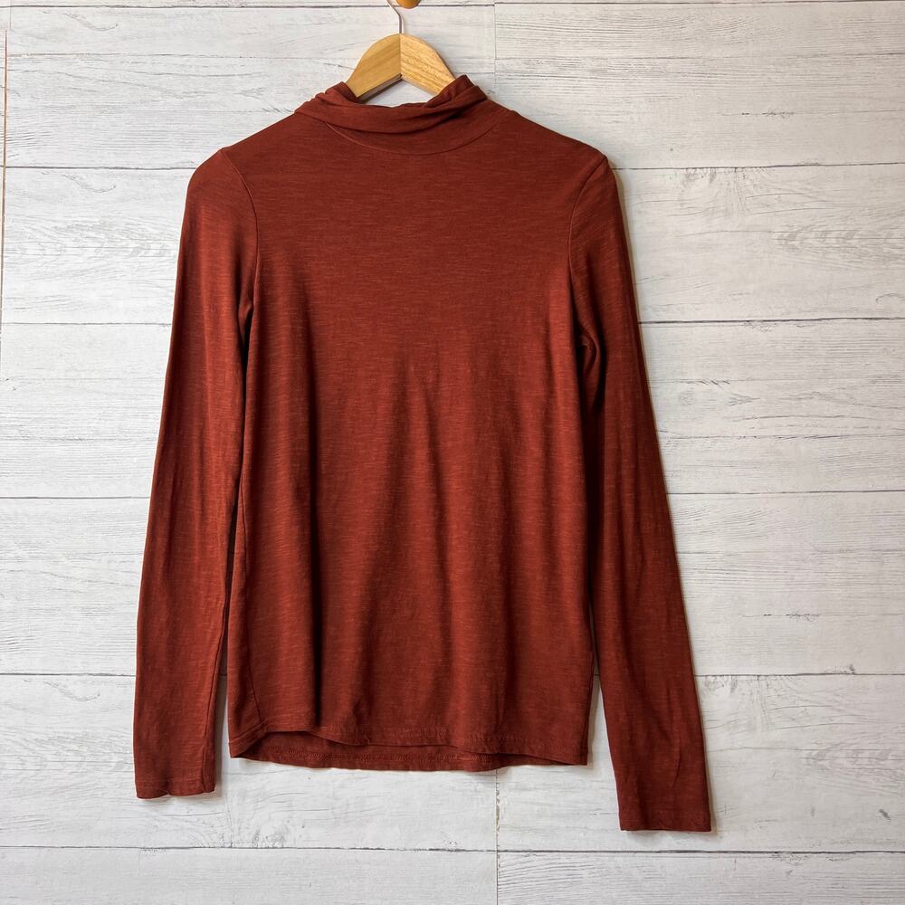 Pact Top Womens Size Small Dark Rust 100% Organic Cotton Turtleneck Lightweight